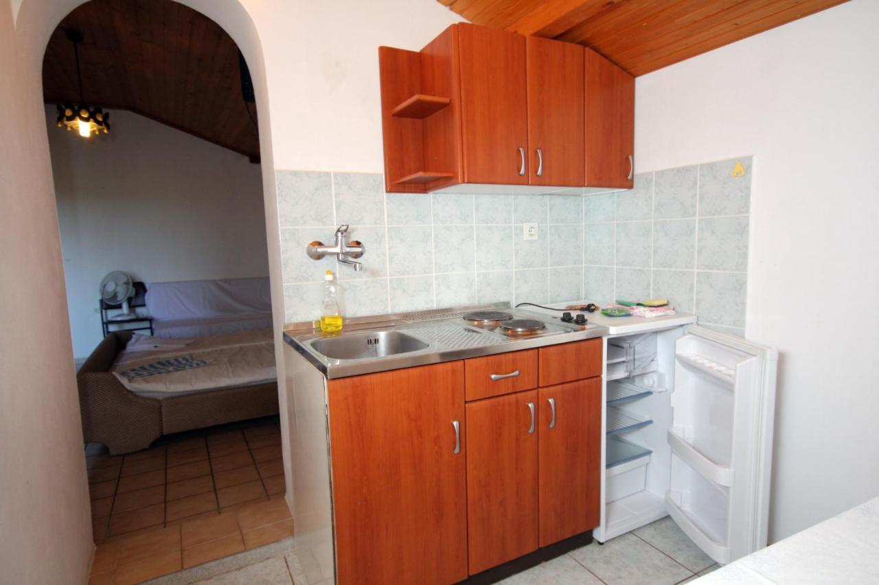 Apartments By The Sea Suha Punta, Rab - 5050 Kampor Ngoại thất bức ảnh