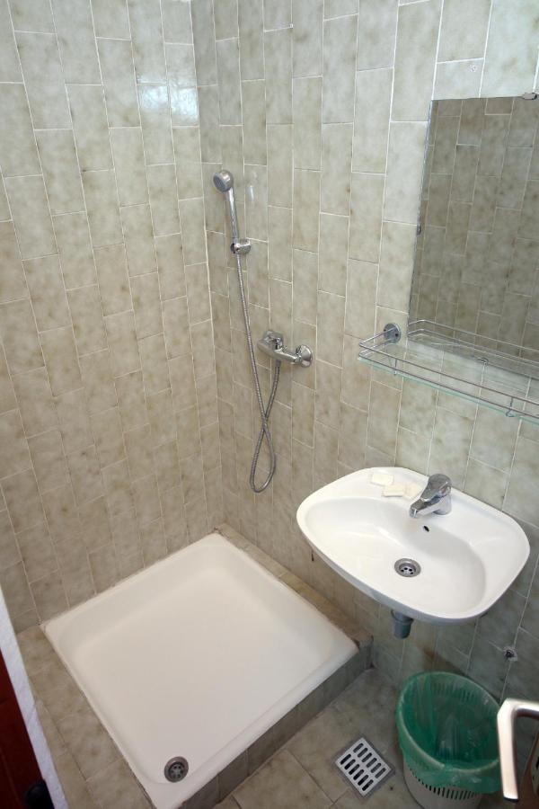 Apartments By The Sea Suha Punta, Rab - 5050 Kampor Ngoại thất bức ảnh