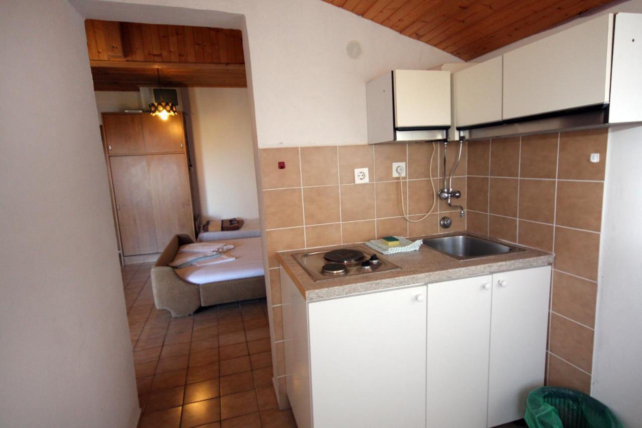 Apartments By The Sea Suha Punta, Rab - 5050 Kampor Ngoại thất bức ảnh