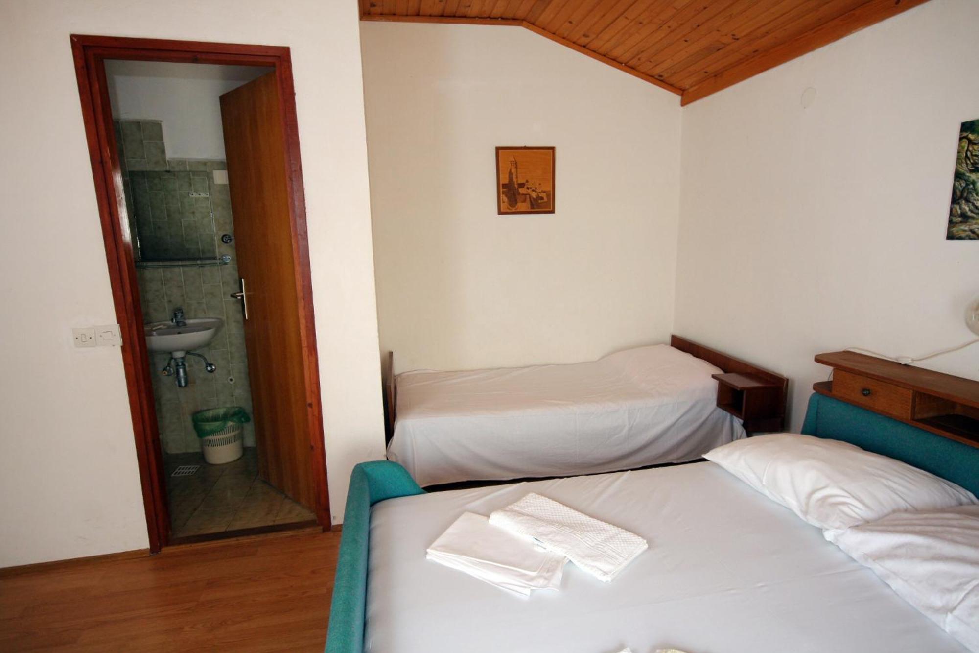 Apartments By The Sea Suha Punta, Rab - 5050 Kampor Phòng bức ảnh